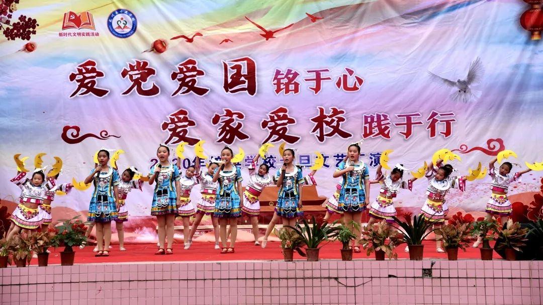 瑞虎了电瓶是干粉么？